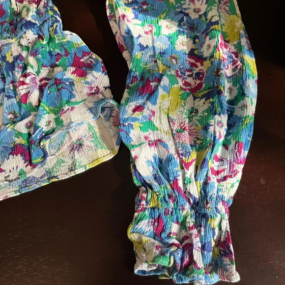 SO~VIBRANT BLOUSE~SEXY FLORAL~ - Picture 3 of 13